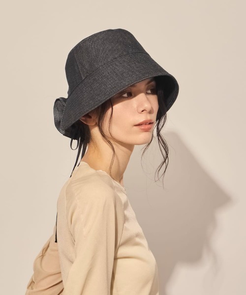 arth(アース)の「arth Denim Bucket Hat / アース(ハット・レディース・ホワイト/ブラック・MEDIUM)」の2枚目の写真