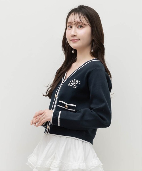 RANDA（ランダ）の「ロゴ刺繍ニットカーディガン（カーディガン/ボレロ・レディース・グレー・FREE）」の7枚目の写真