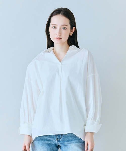 Audie a Muses(オーディアミューズ)の「ギャザーネックレス付きオーバーシルエットブラウス(シャツ/ブラウス・レディース・ブルー/ブラック/オフホワイト・FREE)」の7枚目の写真