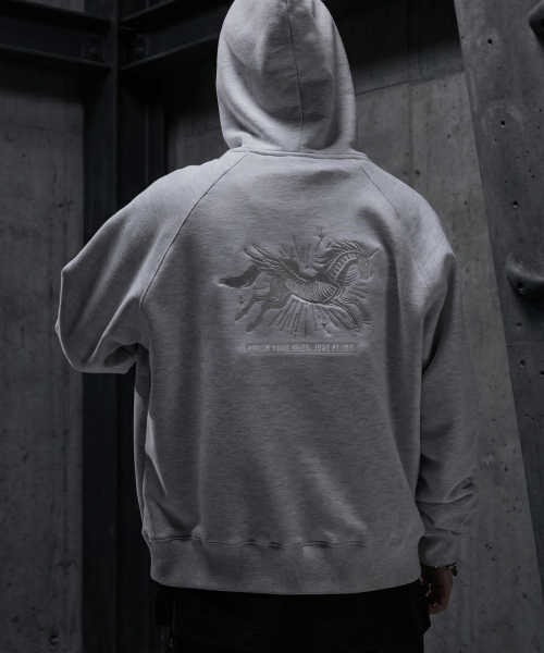 KRUXH(クルクス)の「ペガサス刺繍フードパーカーグレー(パーカー・レディース・その他・1/2)」の12枚目の写真