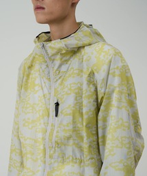 Gramicci（グラミチ）の「FLYWEIGHT HOODED JACKET｜フライウェイトフーデッドジャケット（ナイロンジャケット）」