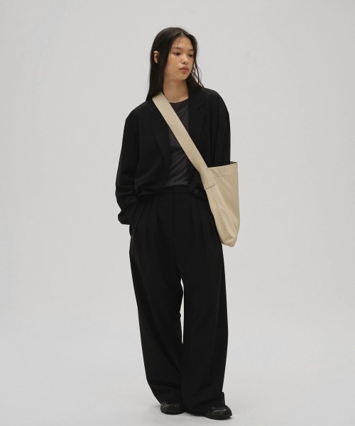 TODAYFUL(トゥデイフル)の「TODAYFUL Useful Shoulder Bag(トートバッグ・レディース・オフホワイト/ブラック/ダークブラウン・FREE)」の13枚目の写真