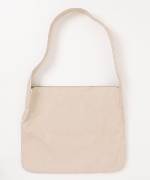 TODAYFUL(トゥデイフル)の「TODAYFUL Useful Shoulder Bag(トートバッグ・レディース・オフホワイト/ブラック/ダークブラウン・FREE)」の20枚目の写真