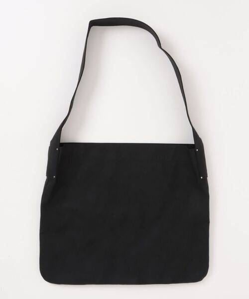 TODAYFUL(トゥデイフル)の「TODAYFUL Useful Shoulder Bag(トートバッグ・レディース・オフホワイト/ブラック/ダークブラウン・FREE)」の22枚目の写真