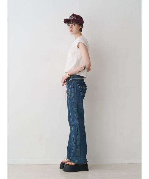 jouetie（ジュエティ）の「【SOMETHING×PosTokyo】BUSH FLARE DENIM　ブッシュフレアデニム（デニムパンツ・レディース・ブラック/ブルー・SMALL/MEDIUM）」の5枚目の写真