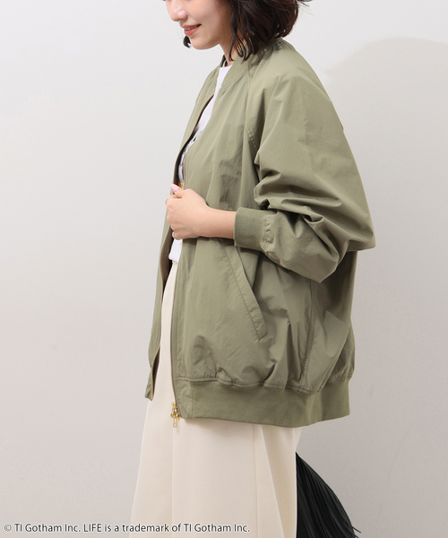 JOURNAL STANDARD relume（ジャーナルスタンダード　レリューム）の「［手洗い可］ウォッシャブルナイロンダブルジップMA-1（ブルゾン・レディース・オリーブ/ライトグレー/ネイビー・FREE）」の19枚目の写真