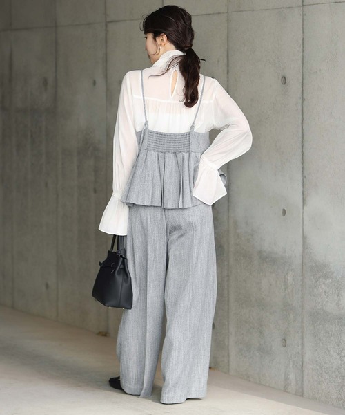 Gready Brilliant（グレディブリリアン）の「ＬＵスラブプリーツキャミ（キャミソール・レディース・グレー/ライトベージュ・38）」の4枚目の写真