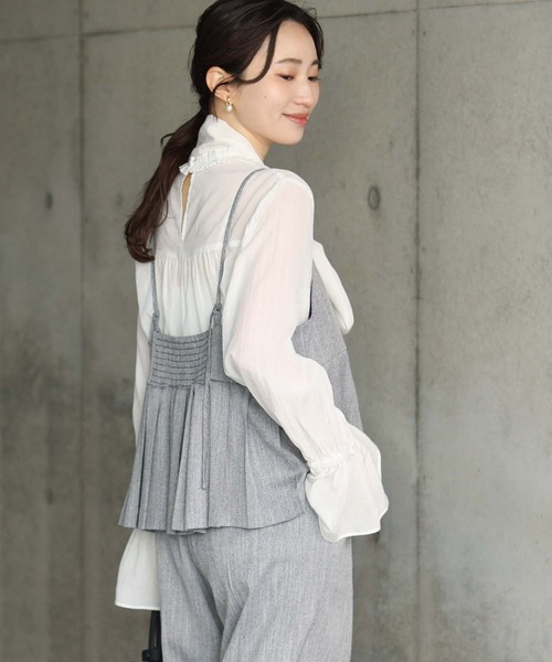 Gready Brilliant（グレディブリリアン）の「ＬＵスラブプリーツキャミ（キャミソール・レディース・グレー/ライトベージュ・38）」の6枚目の写真