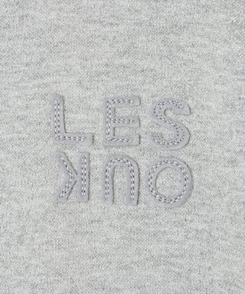 LE SOUK HOLIDAY(ルスークホリデー)の「ロゴ刺しゅうラメダンボールプルオーバー(Tシャツ/カットソー・レディース・ライトグレー・M/L)」の21枚目の写真