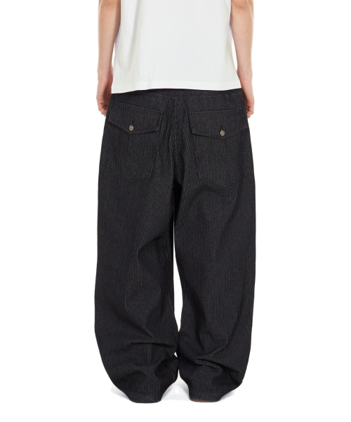 IDWS（アイドンワナセル）の「Glide Stripe Denim Pants Black（デニムパンツ・レディース・その他・1/2/0）」の17枚目の写真