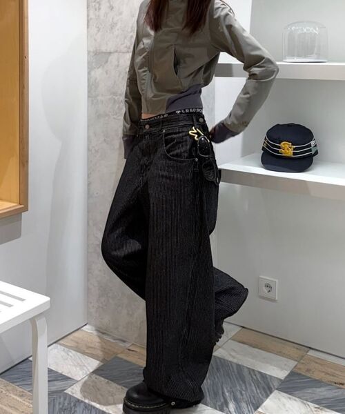 IDWS（アイドンワナセル）の「Glide Stripe Denim Pants Black（デニムパンツ・レディース・その他・1/2/0）」の5枚目の写真