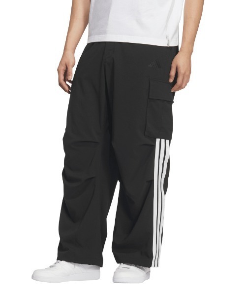 adidas（アディダス）の「アディダス adidas ルーズフィット ライト ウーブン カーゴポケット ストレートレッグ パンツ（カーゴパンツ・メンズ・オリーブ/ブラック・S/M/L/LL/3L）」の2枚目の写真