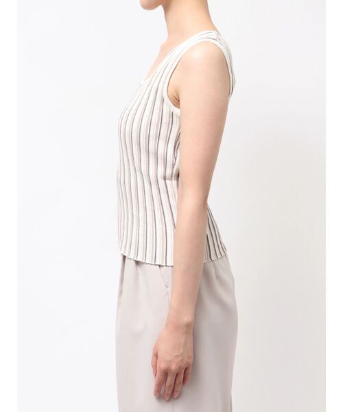 MURUA(ムルーア)の「ランダムガーターニットタンク 夏服(ニット/セーター・レディース・ホワイト/その他2/オレンジ/その他/ブラック・FREE)」の8枚目の写真