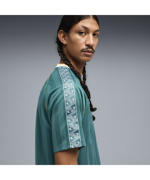 PUMA(プーマ)の「PUMA プーマ ユニセックス キング リラックスド フットボール 半袖 シャツ(Tシャツ/カットソー・メンズ・ブラック/エメラルド/ネイビー・MEDIUM/SMALL/X-LARGE/LARGE/XX-LARGE)」の15枚目の写真