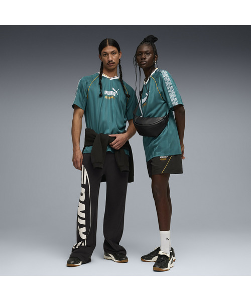 PUMA(プーマ)の「PUMA プーマ ユニセックス キング リラックスド フットボール 半袖 シャツ(Tシャツ/カットソー・メンズ・ブラック/エメラルド/ネイビー・MEDIUM/SMALL/X-LARGE/LARGE/XX-LARGE)」の16枚目の写真