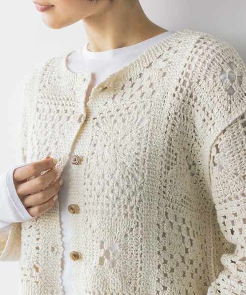 studio CLIP（スタディオクリップ）の「《natural by clip》ダブルフロントクロシェ風ニットカーディガン（カーディガン/ボレロ・レディース・アイボリー/ブラック・FREE）」の6枚目の写真