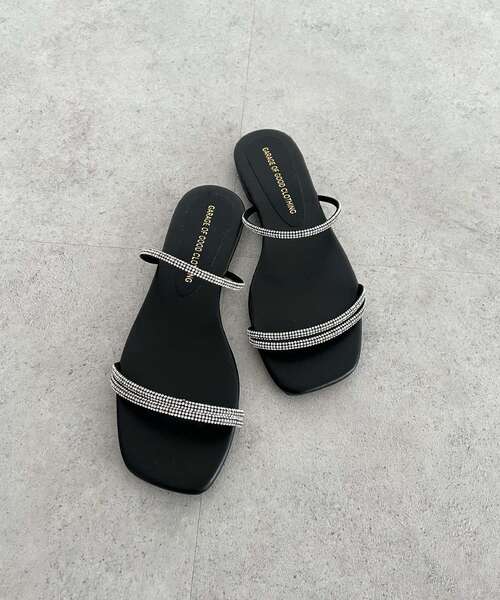 GARAGE OF GOOD CLOTHING(ガレージオブグッドクロージング)の「ラインストーンナローコードフラットサンダル(サンダル・レディース・ホワイト/ブラック・S/M)」の2枚目の写真