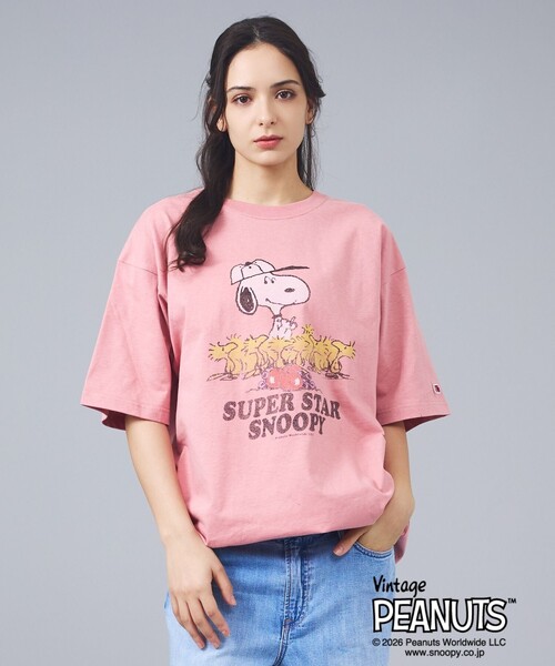 FRUIT OF THE LOOM(フルーツオブザルーム)の「【FRUIT OF THE LOOM / フルーツオブザルーム】スヌーピー ピーナッツ コラボ 半袖Tシャツ / ユニセックス(Tシャツ/カットソー・メンズ・ピンク/サックスブルー/アイボリー/パープル・L/M)」の1枚目の写真