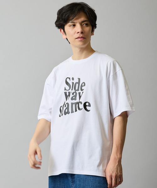 En serio TOKYO(エンソリオトーキョー)の「【SIDEWAYSTANCE】ウェーブカレッジロゴ半袖Tシャツ 70705(Tシャツ/カットソー・メンズ・ブラック/ホワイト/アッシュ・SMALL/MEDIUM/LARGE/X-LARGE)」の1枚目の写真