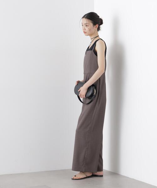 NANO universe（ナノユニバース）の「キャミソールワイドサロペットパンツ(セットアップ可)（サロペット/オーバーオール・レディース・チャコール/アイボリー/ベージュ・FREE）」の22枚目の写真