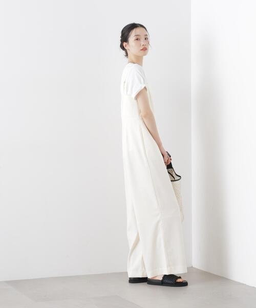 NANO universe（ナノユニバース）の「キャミソールワイドサロペットパンツ(セットアップ可)（サロペット/オーバーオール・レディース・チャコール/アイボリー/ベージュ・FREE）」の9枚目の写真