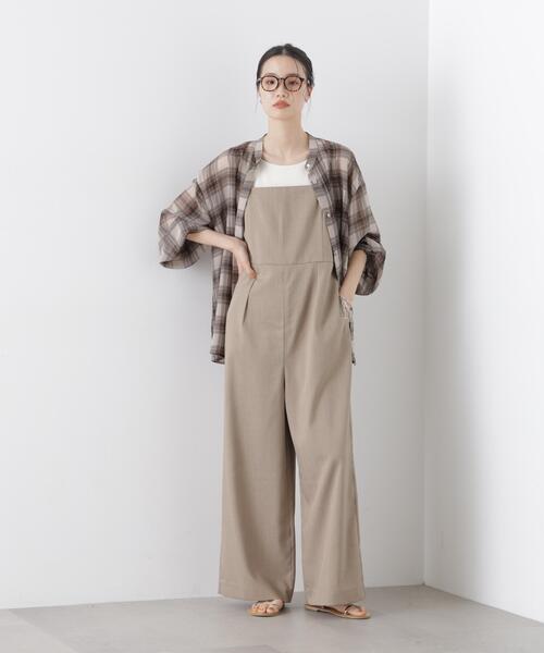 NANO universe（ナノユニバース）の「キャミソールワイドサロペットパンツ(セットアップ可)（サロペット/オーバーオール・レディース・チャコール/アイボリー/ベージュ・FREE）」の17枚目の写真