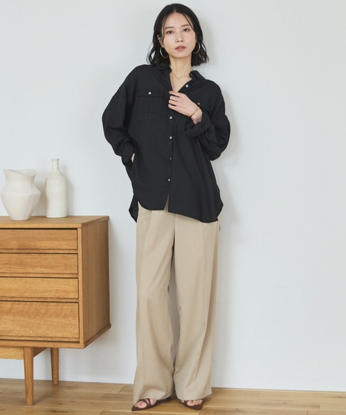 Doux archives(ドゥアルシーヴ)の「ウォッシャブルセンタープレスパンツ(スラックス・レディース・ベージュ/ブラック・SMALL/MEDIUM)」の4枚目の写真