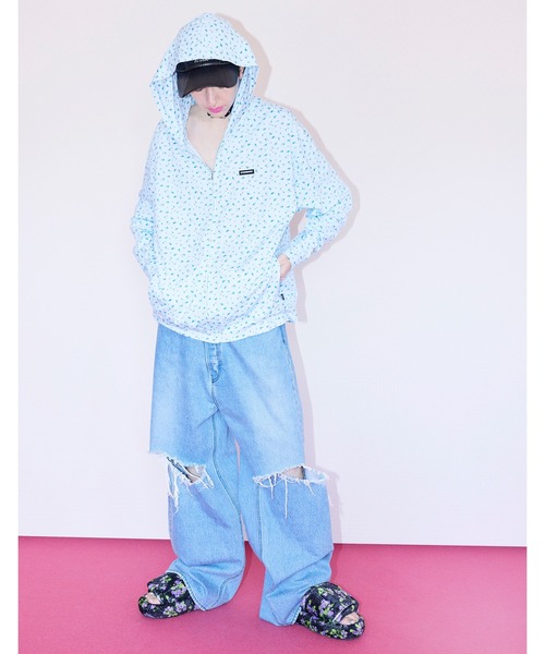 Little sunny bite(リトルサニーバイト)の「【8】【it】【Little sunny bite】floral light hoodie(パーカー・レディース・ホワイト/ピンク/サックスブルー・SMALL/MEDIUM)」の4枚目の写真