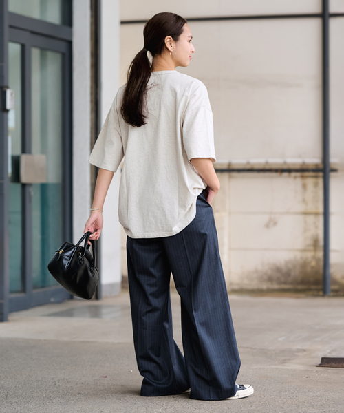 FRAMeWORK(フレームワーク)の「≪WEB限定 / 追加≫オーバーTEE 2(Tシャツ/カットソー・レディース・グリーン/ホワイト/ライトグレー/チャコールグレー・FREE)」の18枚目の写真