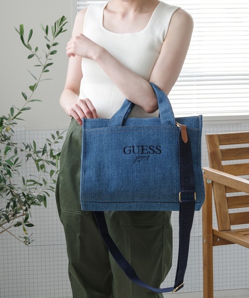 Guess(ゲス)の「【GUESS】ゲス GUESS JEANS HAWLEY LARGE TOTE トートバッグ(トートバッグ・レディース・ベージュ/ブルー系その他/ブラック・FREE)」の3枚目の写真