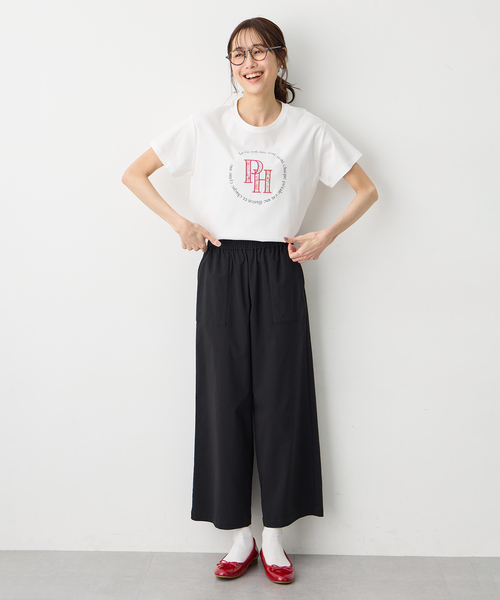 Petit Honfleur(プチオンフルール)の「【Liberty】リバティプリントロゴ刺しゅうTシャツ【オーガニックコットンブレンド・UVカット・接触冷感】(Tシャツ/カットソー・レディース・グレー/ホワイト・M/L)」の7枚目の写真