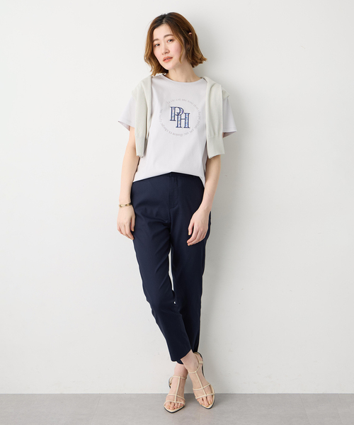 Petit Honfleur(プチオンフルール)の「【Liberty】リバティプリントロゴ刺しゅうTシャツ【オーガニックコットンブレンド・UVカット・接触冷感】(Tシャツ/カットソー・レディース・グレー/ホワイト・M/L)」の9枚目の写真