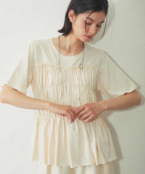SMILE ORCHID(スマイルオーキッド)の「【接触冷感】フロントシャーリングカットソー(Tシャツ/カットソー・レディース・チャコールグレー/アイボリー/ブラック・M)」の2枚目の写真