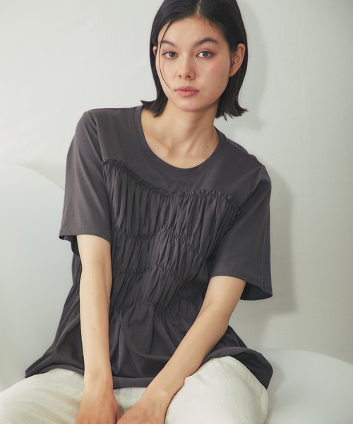 SMILE ORCHID(スマイルオーキッド)の「【接触冷感】フロントシャーリングカットソー(Tシャツ/カットソー・レディース・チャコールグレー/アイボリー/ブラック・M)」の11枚目の写真