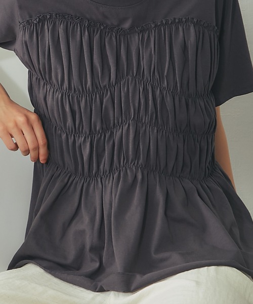 SMILE ORCHID(スマイルオーキッド)の「【接触冷感】フロントシャーリングカットソー(Tシャツ/カットソー・レディース・チャコールグレー/アイボリー/ブラック・M)」の6枚目の写真