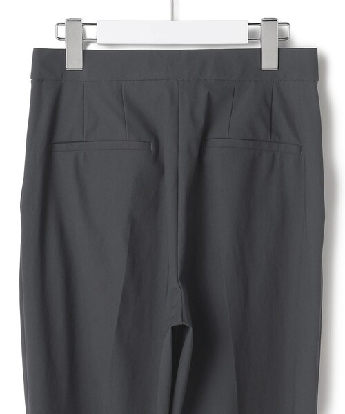 ICB(アイシービー)の「アトラストリコット テーパードパンツ(その他パンツ・レディース・カーキ系・40/42/44/46)」の14枚目の写真