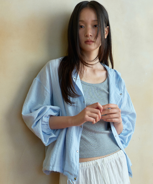 WEDNESDAYOASISFORWOMEN(ウェンズデー オアシス フォー ウーマン)の「アイスウィンドフードジャケット_BLUE(WB6OT09)(ナイロンジャケット・レディース・ブルー・FREE)」の2枚目の写真