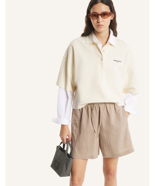 Maison Kitsune（メゾンキツネ）の「MAISON KITSUNE PARIS OVERSIZE POLO（ポロシャツ・レディース・ベージュ・L/M/S）」の5枚目の写真