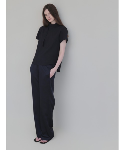 NOWNS(ナウンス)の「Alma | Satin sleek pants(その他パンツ・レディース・ライトベージュ/ブラック/ネイビー・FREE)」の19枚目の写真