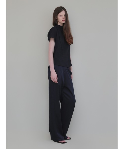 NOWNS(ナウンス)の「Alma | Satin sleek pants(その他パンツ・レディース・ライトベージュ/ブラック/ネイビー・FREE)」の9枚目の写真