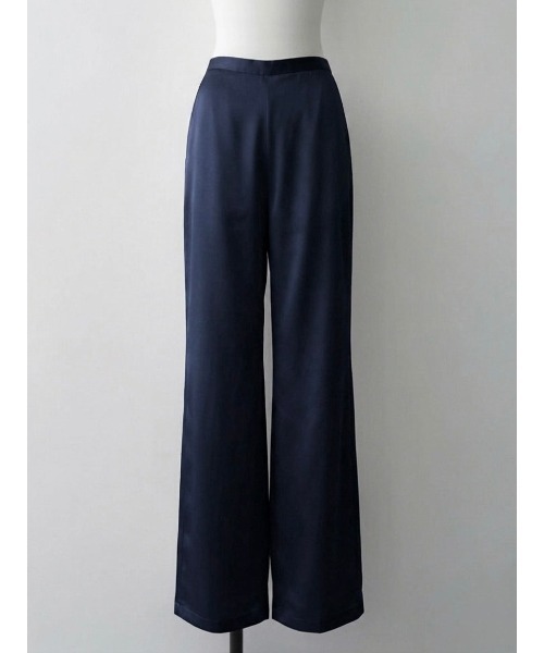 NOWNS(ナウンス)の「Alma | Satin sleek pants(その他パンツ・レディース・ライトベージュ/ブラック/ネイビー・FREE)」の20枚目の写真