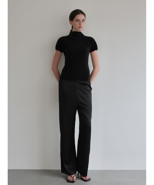 NOWNS(ナウンス)の「Alma | Satin sleek pants(その他パンツ・レディース・ライトベージュ/ブラック/ネイビー・FREE)」の7枚目の写真
