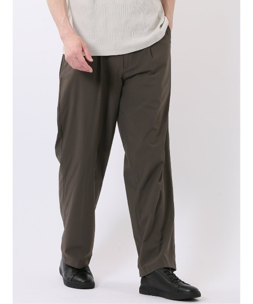 TAKA-Q(タカキュー)の「パンツ メンズ ストレッチ 軽量 ややゆったり ワイド トラウザー ワンタック イージー セットアップ可能 ナイロン混(チノパンツ・メンズ・ブラウン/ネイビー・S/MEDIUM/LARGE/X-LARGE)」の1枚目の写真