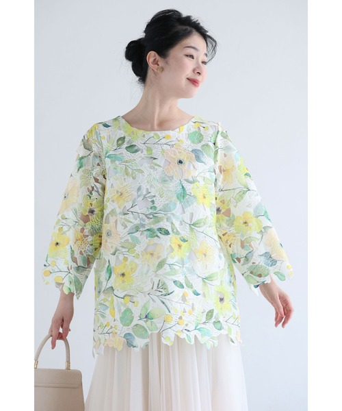 cawaii(カワイイ)の「オーロラビジュー煌めく花柄カッティングレースブラウストップス(シャツ/ブラウス・レディース・イエロー・FREE)」の7枚目の写真