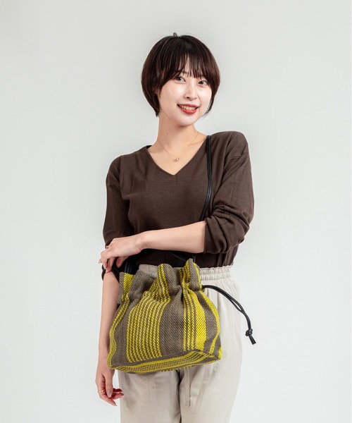 TARANGO(タランゴ)の「【TARANGO】麻ジュート×本革バッグ 巾着バッグ ハンドバッグ チェック柄(かごバッグ・レディース・グリーン系その他/ブラック×ホワイト/イエロー系その他/ピンク系その他・FREE)」の9枚目の写真
