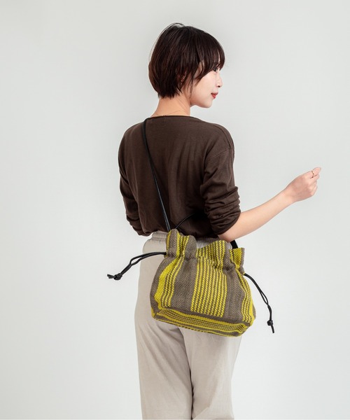 TARANGO(タランゴ)の「【TARANGO】麻ジュート×本革バッグ 巾着バッグ ハンドバッグ チェック柄(かごバッグ・レディース・グリーン系その他/ブラック×ホワイト/イエロー系その他/ピンク系その他・FREE)」の10枚目の写真