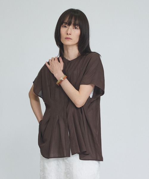 qualite(カリテ)の「ウエストタックブラウス 夏服 オフィスカジュアル きれいめ 羽織り(シャツ/ブラウス・レディース・ブラウン/オフホワイト/ブルー・フリー)」の18枚目の写真