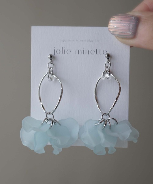 CERCA(チェルカ)の「jolie minette/ひねりフープ フリル シルバーピアス/アレルギー対応(ピアス(両耳用)・レディース・グレイッシュブルー/アクア・FREE)」の2枚目の写真
