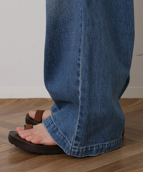 JOURNAL STANDARD LUXE（ジャーナルスタンダード　ラックス）の「12OZデニム ドアパンツ（デニムパンツ・レディース・ブルー・LARGE/MEDIUM/SMALL）」の14枚目の写真
