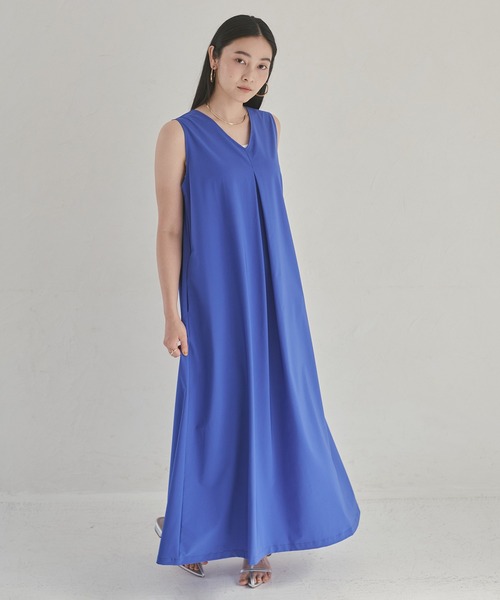 hunch(ハンチ)の「【接触冷感】厚手 前後2WAY Aラインワンピース(ワンピース・レディース・マスタード/ブルー/ブラック・FREE)」の2枚目の写真